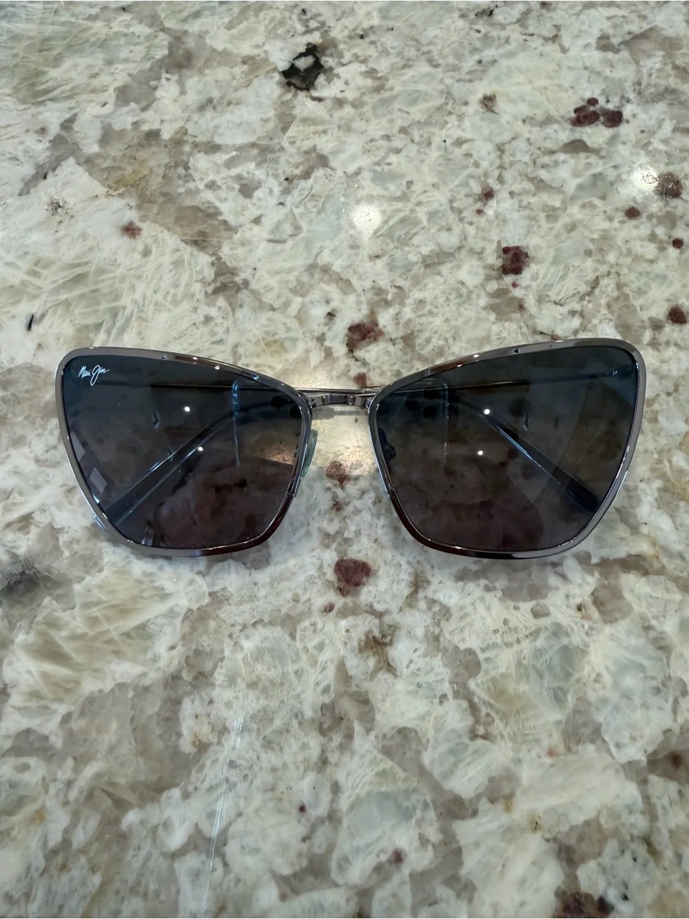 MAUI JIM Puakenikeni POLARIZED Sunglasses STG-SG Super Thin Frame Gray Womens